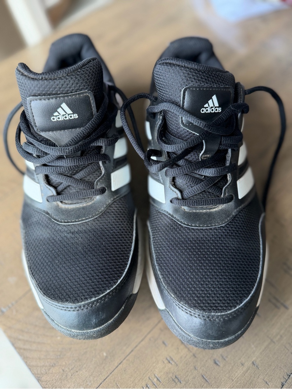 Adidas Men’s Spike less Golf Shoes, Size US 8.5